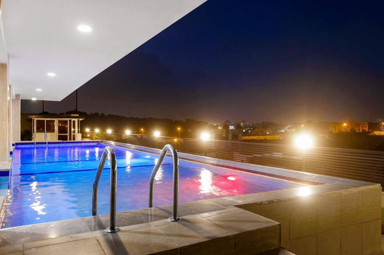 Aveon Hotel Абуджа Экстерьер фото