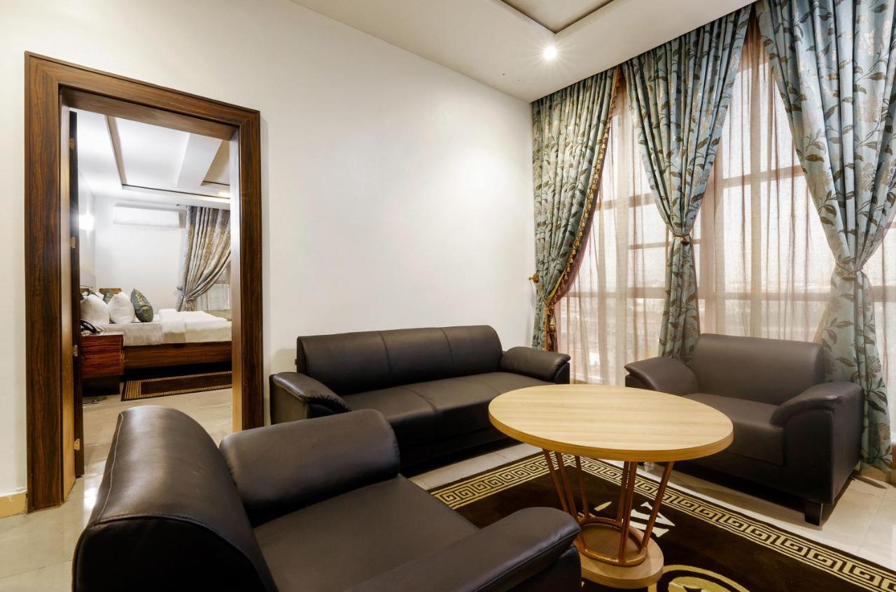 Aveon Hotel Абуджа Экстерьер фото