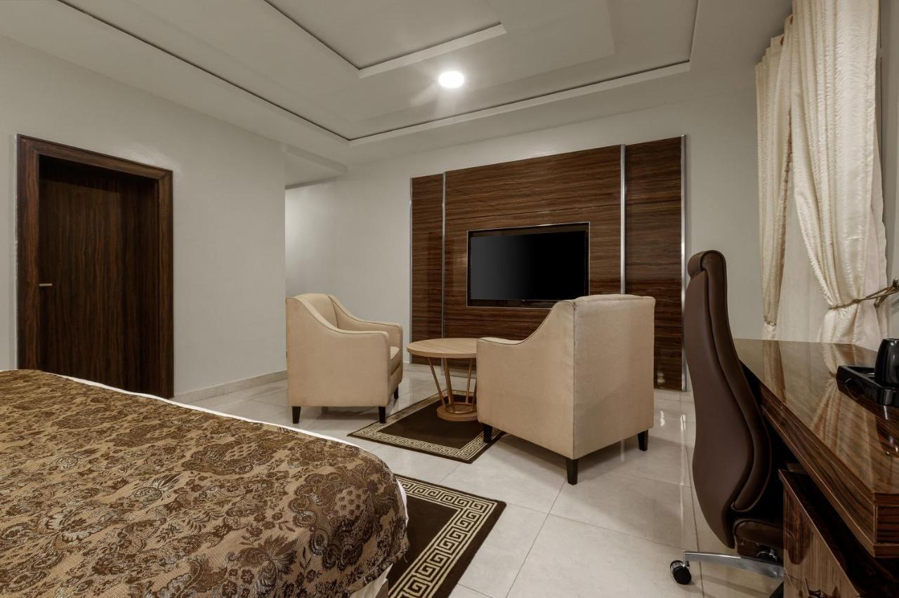 Aveon Hotel Абуджа Экстерьер фото