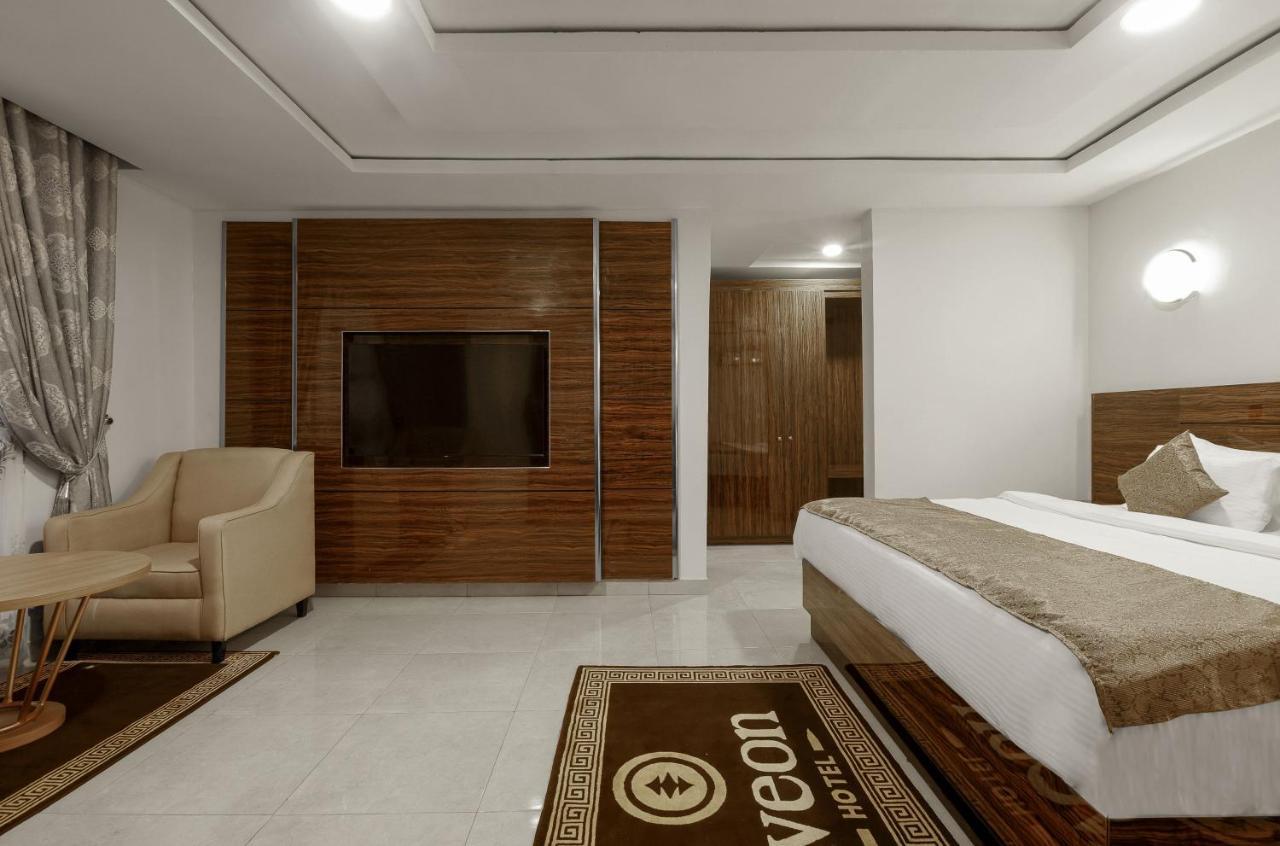 Aveon Hotel Абуджа Экстерьер фото