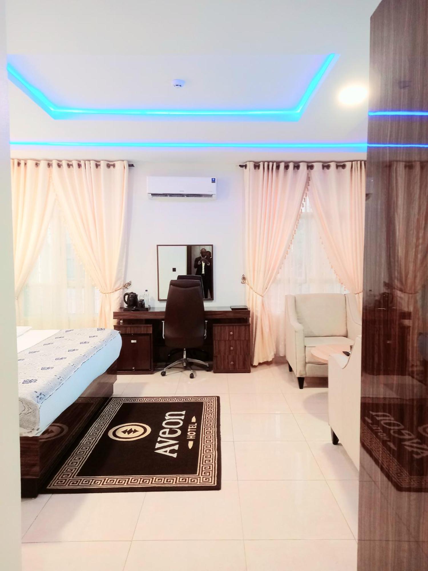 Aveon Hotel Абуджа Экстерьер фото