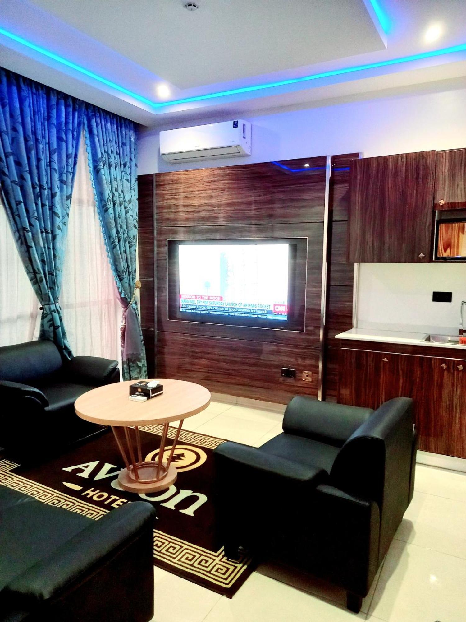 Aveon Hotel Абуджа Экстерьер фото