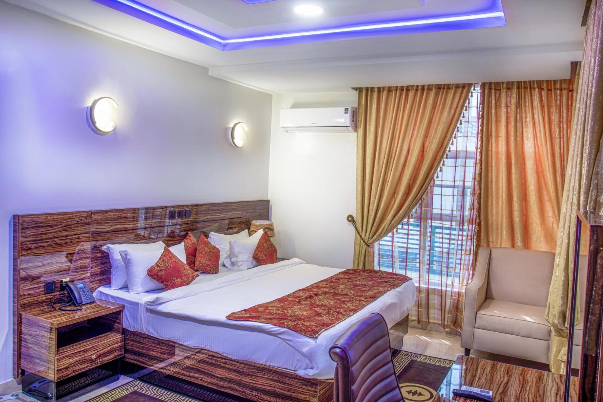 Aveon Hotel Абуджа Экстерьер фото