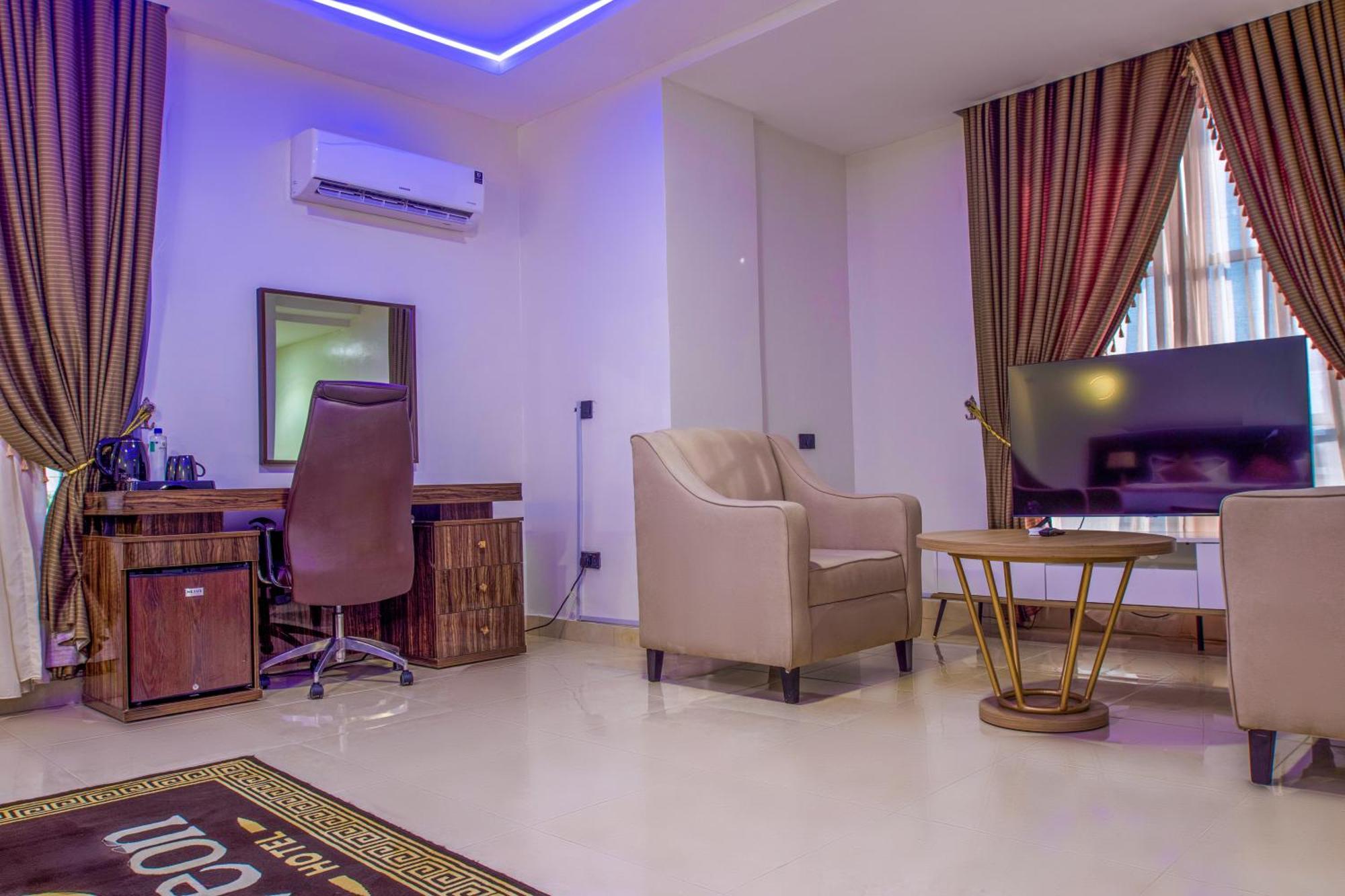 Aveon Hotel Абуджа Экстерьер фото