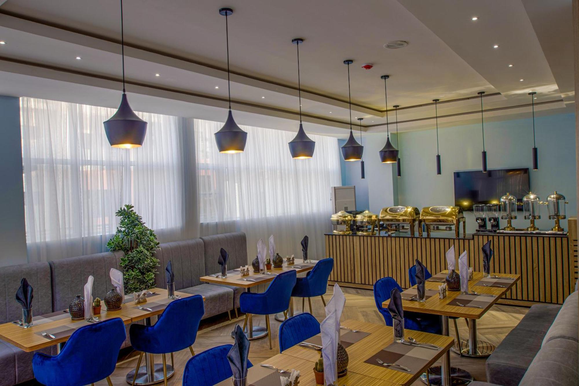 Aveon Hotel Абуджа Экстерьер фото